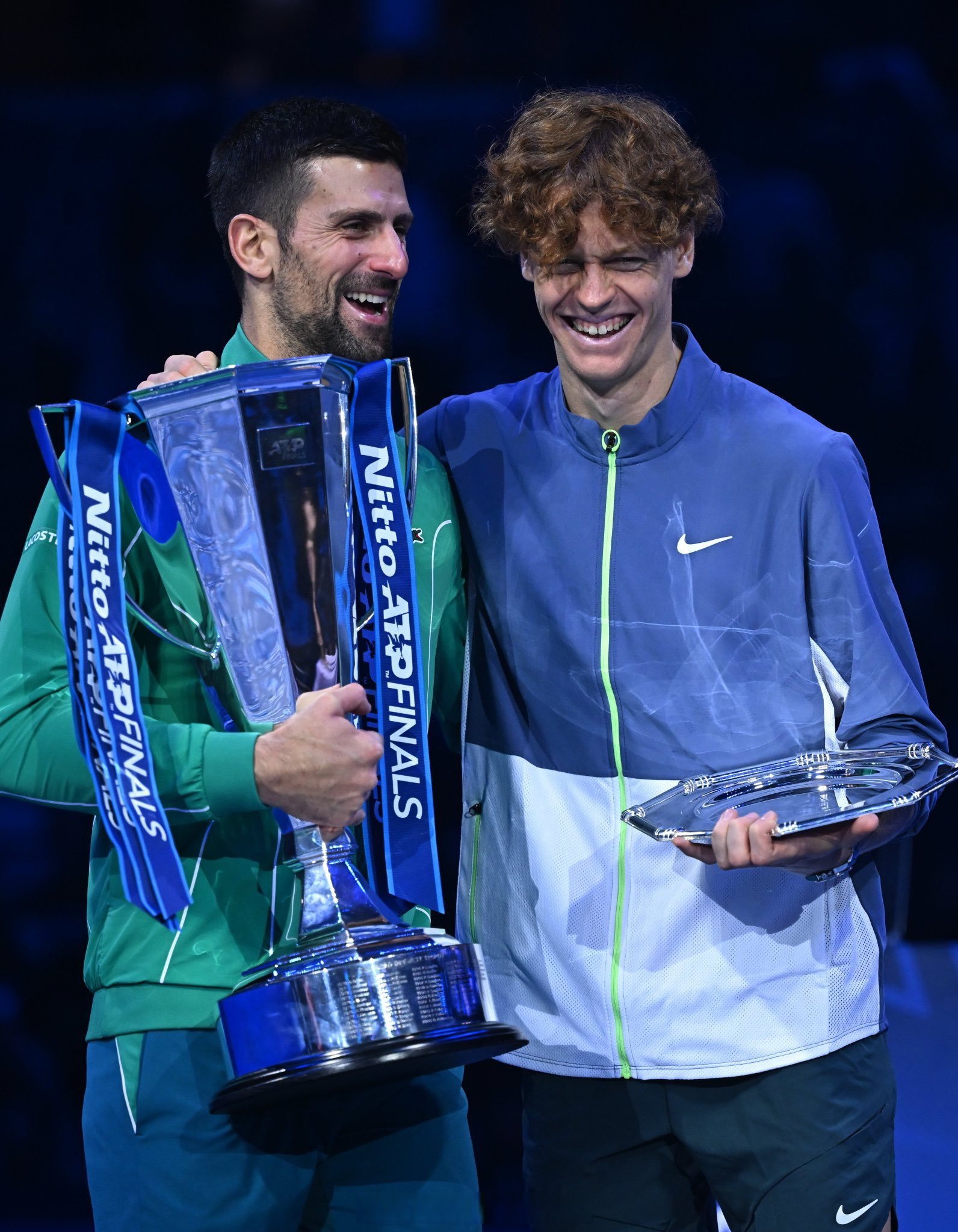 拉沃尔杯险胜戴维斯杯，德约科维奇带队取胜