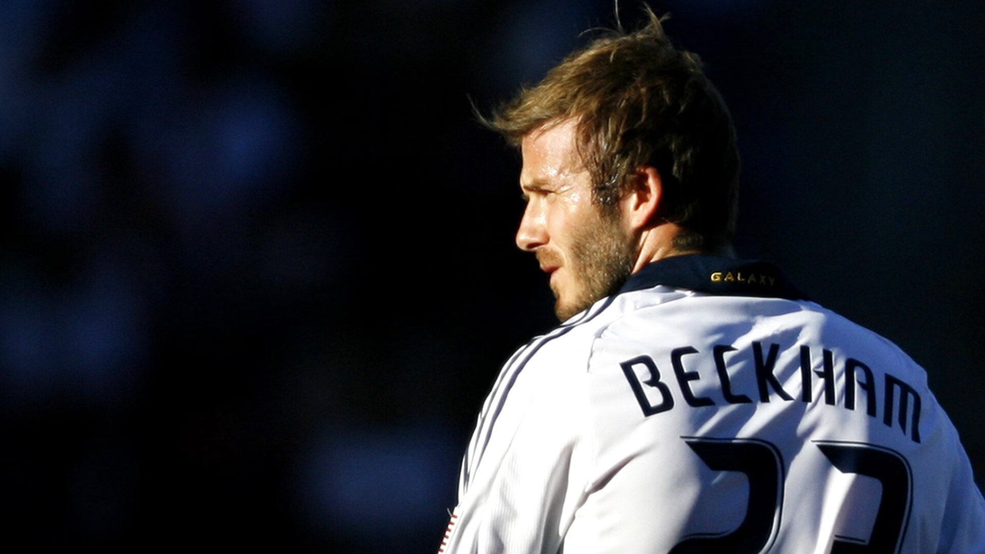 掘金打穿开拓者，哈登连续得分拉开差距，巨星时刻与团队胜利的完美共振