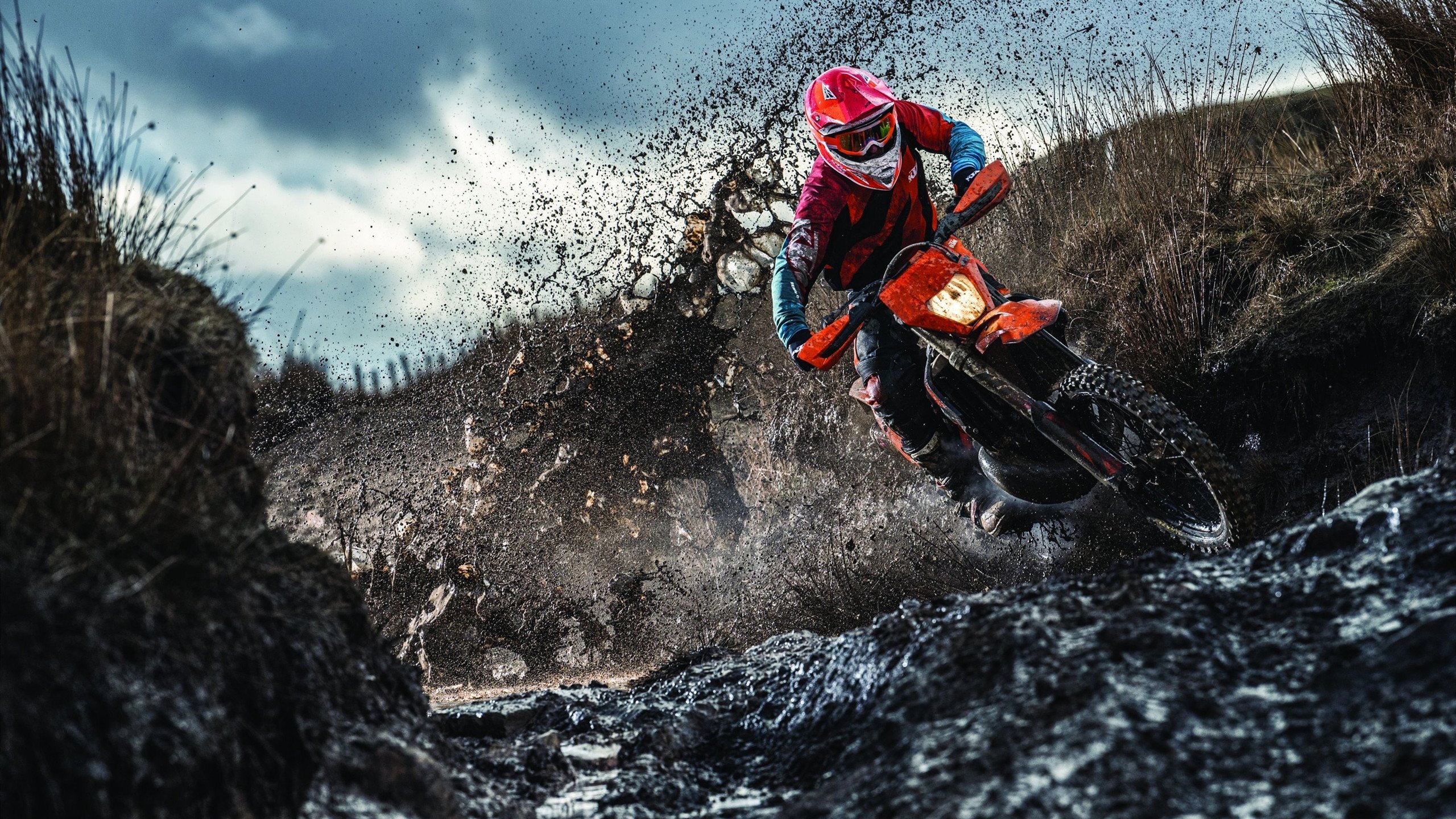 秘鲁完胜德国，当本泽马成为全球草根的胜利图腾